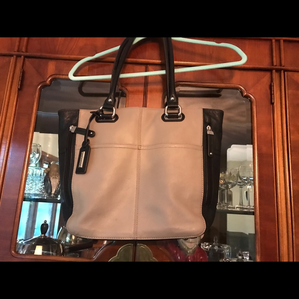 Tignanelli Perf Pkt Med Tote Retail $165  Mush/Blk